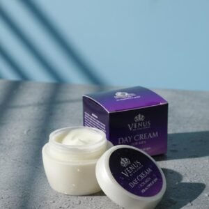 resized_Whisk_602d43547ae7971808c41e18b846b401dr Venus Men's Day Cream
