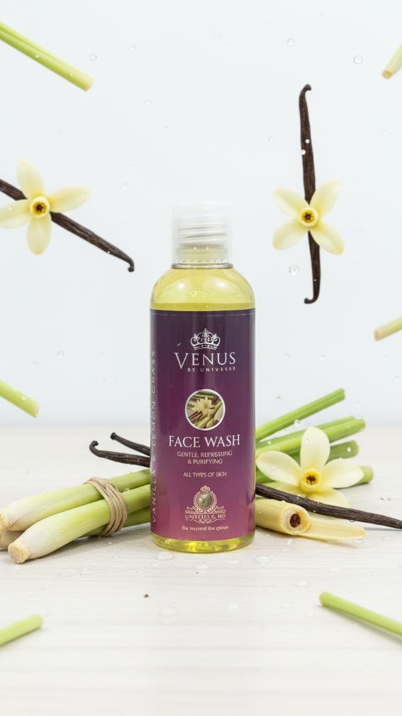 resized_Whisk_716ae7d312f1901977d4e161afd25b99dr Venus Vanilla & Lemongrass Facewash